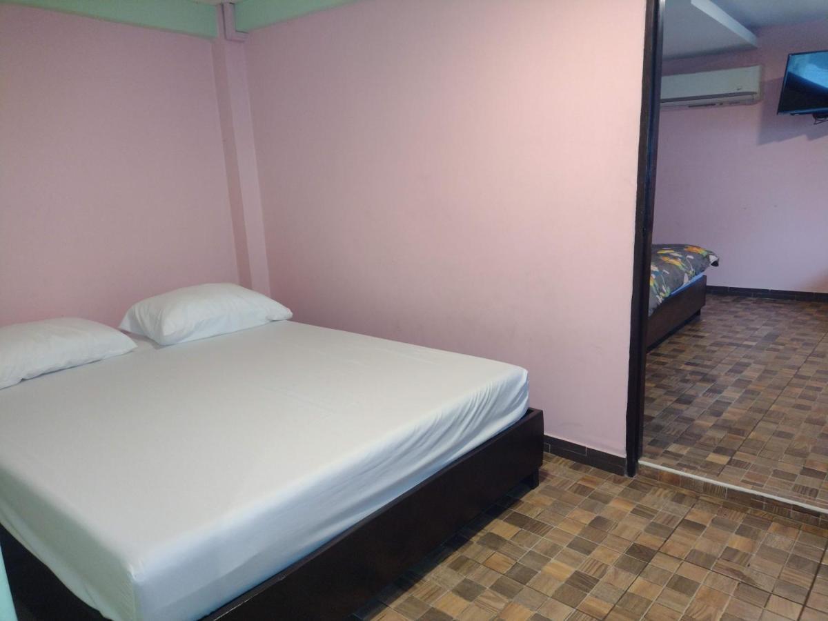 Friendly Hostel - Dmk Airport เฟรนด์ลี่ โฮสเทล ดอนเมือง Bangkok Exterior photo